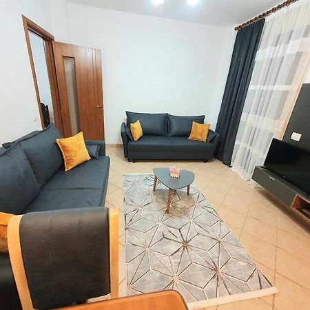 Apartment Me Qera Lungomare Vlore Medem1 المظهر الخارجي الصورة